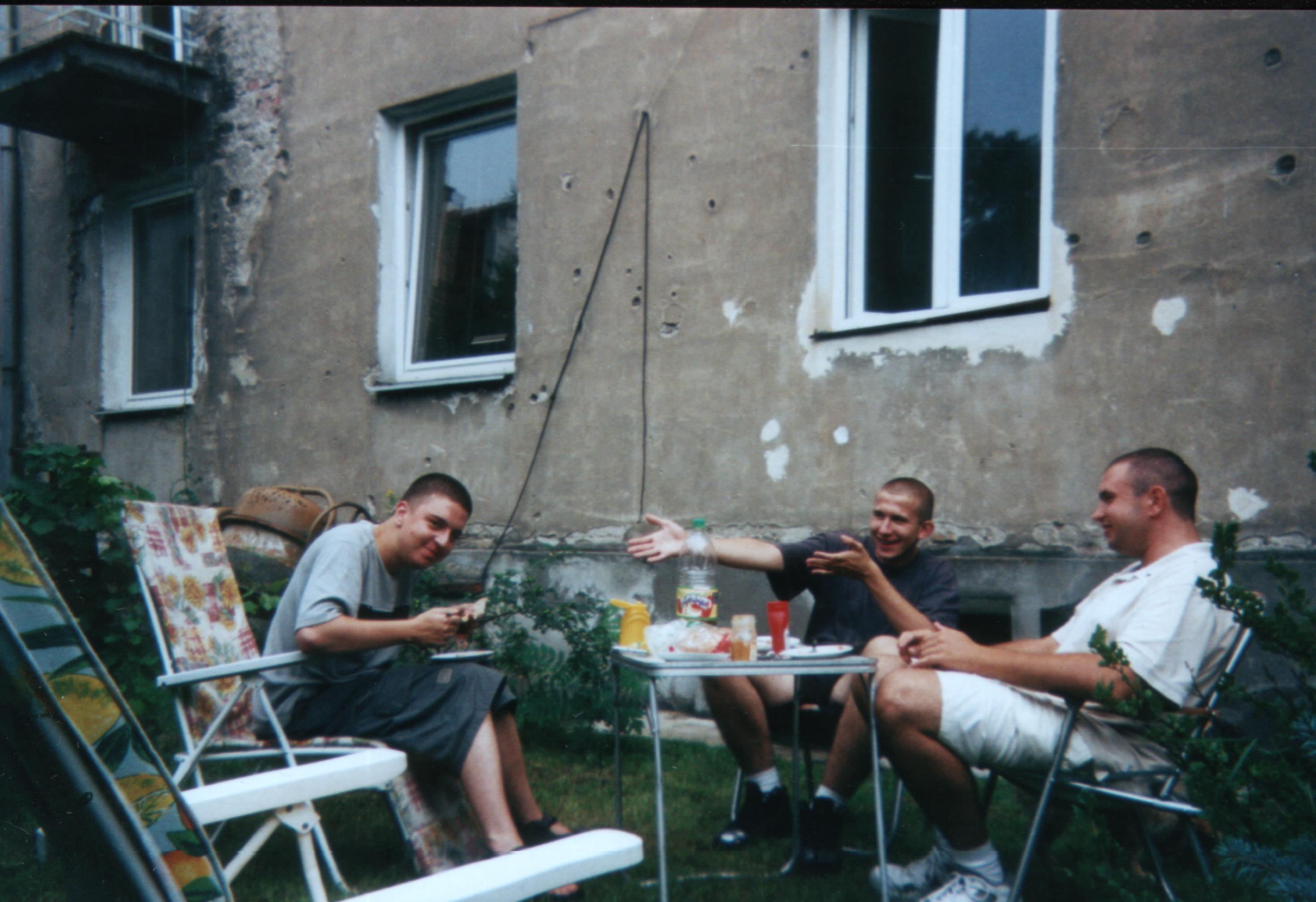 Image 28 of 31  -  411 kB